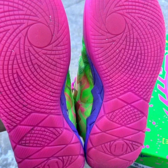 Puma MB.01 inverse toxic 9.5 - Picture 9 of 10